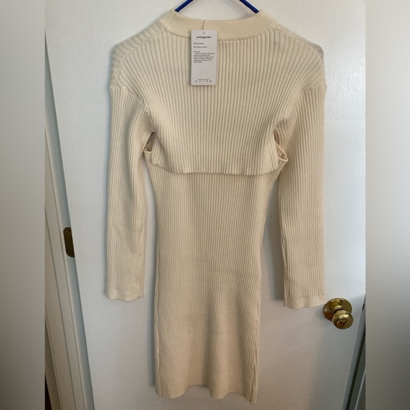 Pretty Garden, Ivory ribbed Knit, Body-con 2 piece dress with pullover shrug, M - Picture 2 of 14